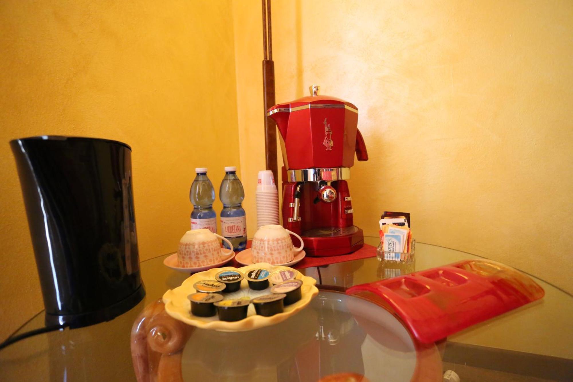 B & B L'Almanacco San Martino in Strada Екстериор снимка